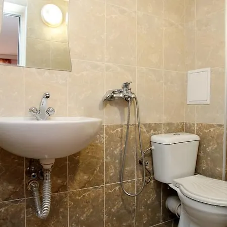 Pensiune St.st. Constantine And Helena 2*