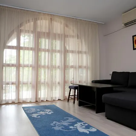 St.st. Constantine And Helena Guest house