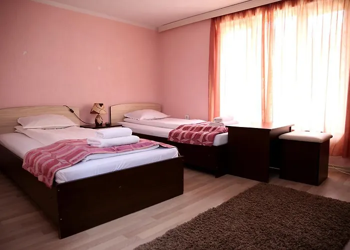 St.st. Constantine And Helena Pensjonat 2*