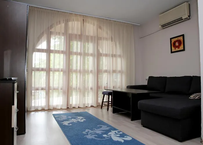 St.st. Constantine And Helena Pensjonat