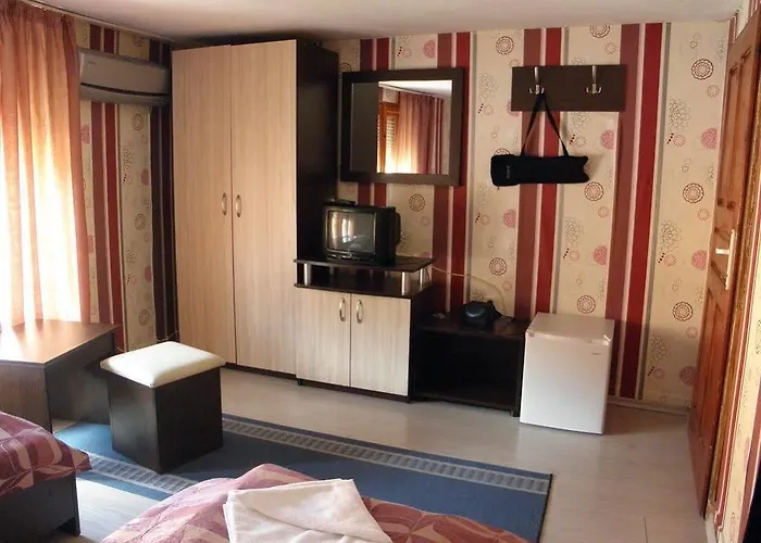 St.st. Constantine And Helena Sandanski