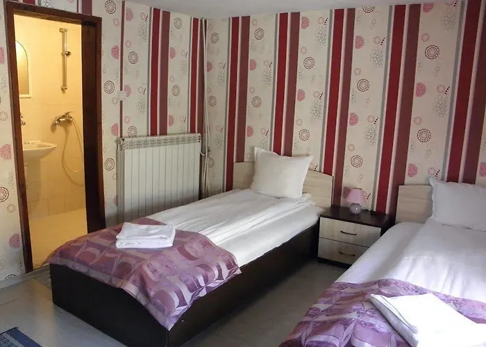 St.st. Constantine And Helena Pensjonat